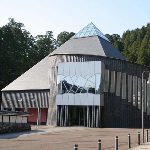 富山県 立山博物館